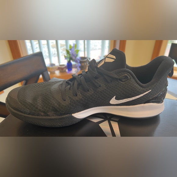 Nike Other - Nike Mamba Focus Black/White mens size 13